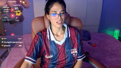 AlessiaVal_ from United States