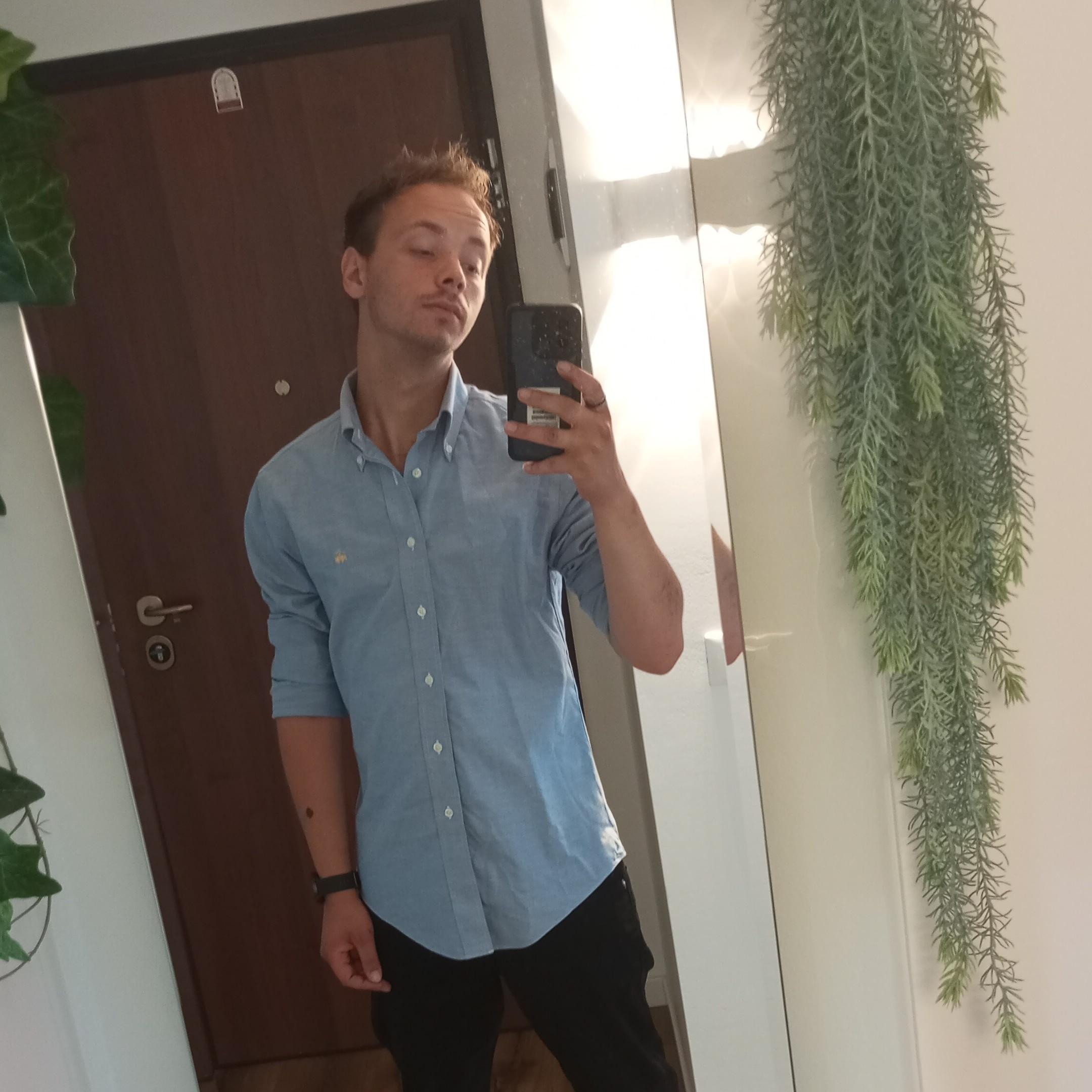JhonnySince from Italy