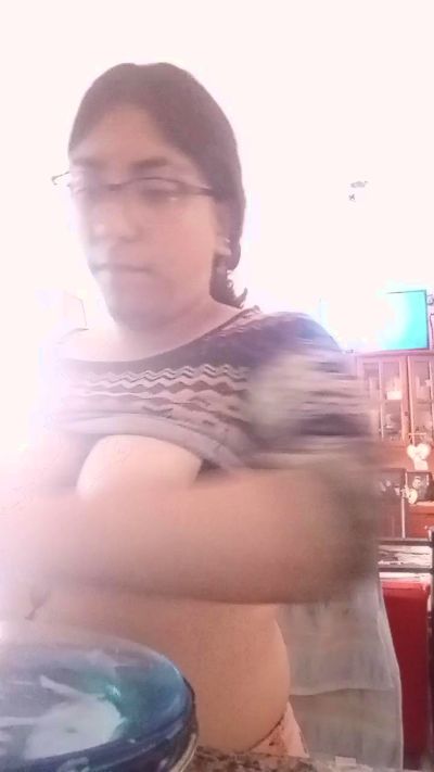Juani_20 from Argentina