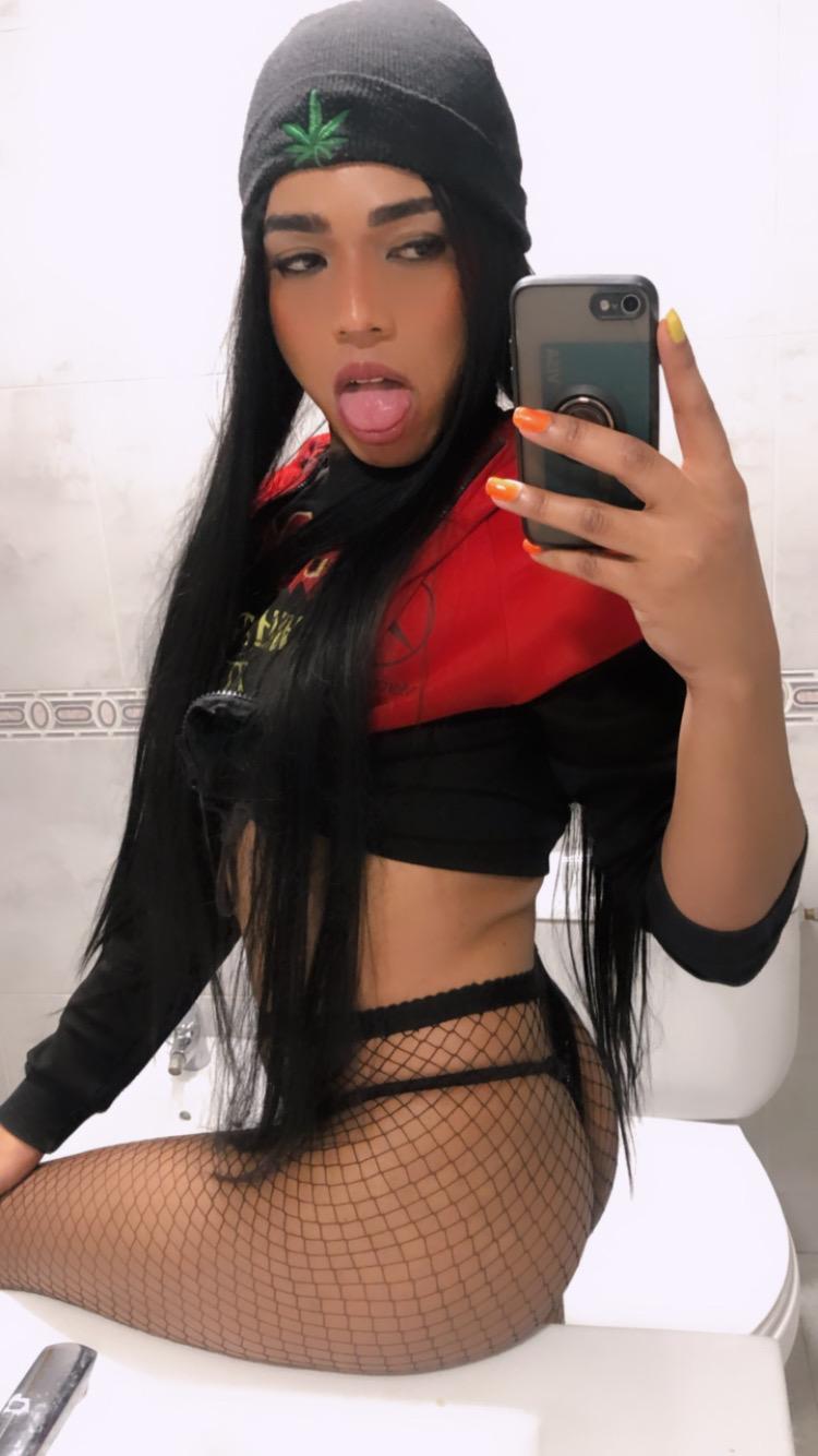 Kimxx2 from Spain