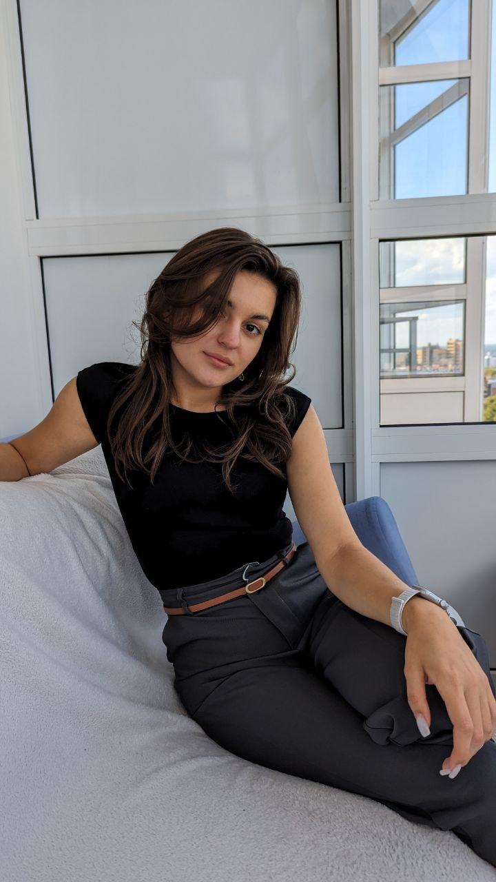 LatinaHazouri from United States