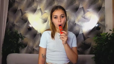 LoreeJurczak from France