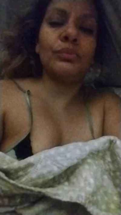 Magali43 from Argentina