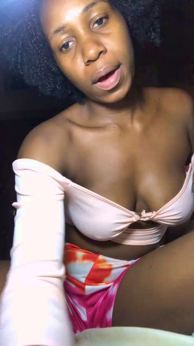 Meemjolly from Rwanda
