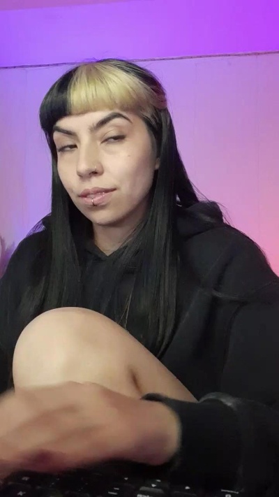 QueenDesiree from Italy