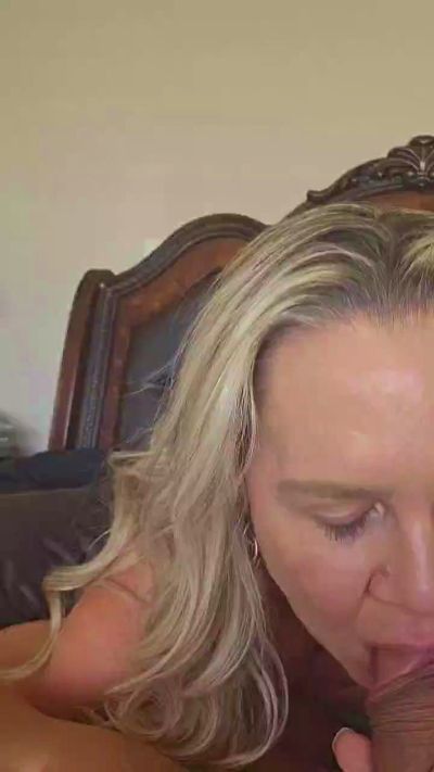 Sugartip82 from United States