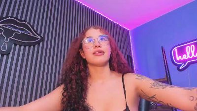 VALKA_TEEN from United States