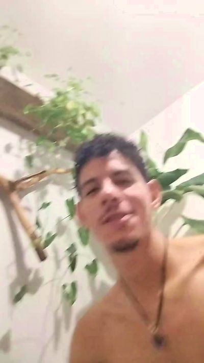 caiquedot from Brazil