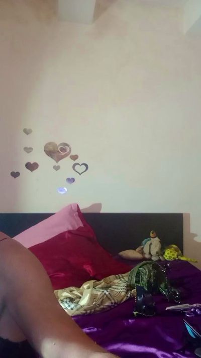 manuella19 from France